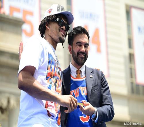 76人签下两届NBA总冠军小前锋!