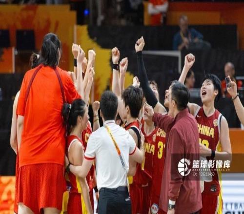 韩旭末节像文班亚马,杨舒予关键助攻送中国女篮进八强