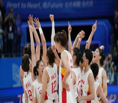 中国女篮晋级后收到坏消息,组委会离谱安排,宫鲁鸣也非常无奈