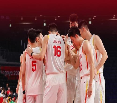 首秀大胜38分!中国男篮未遇抵抗,轻松拿下开门红