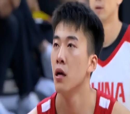 中国男篮对阵巴林:全华班碰上四归化,这场球输赢之外更值得看