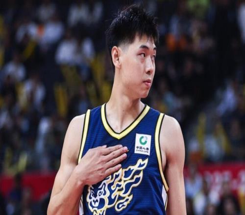 宏远速递!新外援首秀满分,崔永熙重回巅峰,张皓嘉被弃用