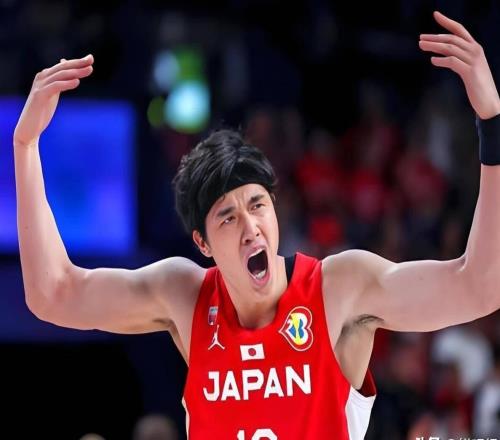 韩国男篮100:83战胜日本,中国男篮头号劲敌出现,复仇机会来了