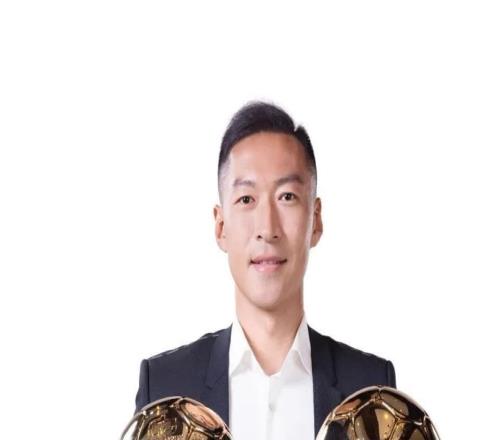 媒体人:韦世豪肯定拿不到中超MVP!去年吴曦获奖他就很不开心