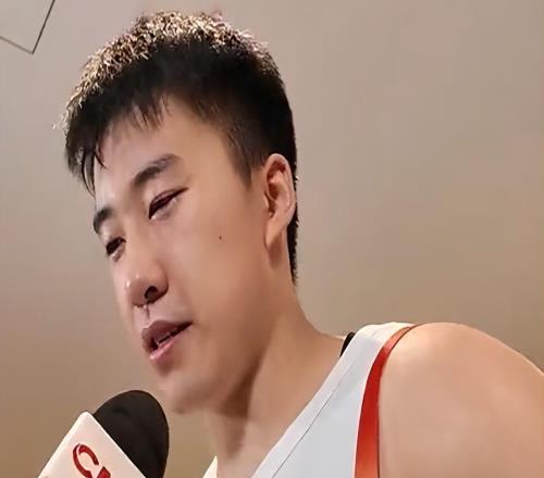 虐菲律宾王俊杰采访!亲承手感一般+大谈复仇,过程中现有趣一幕