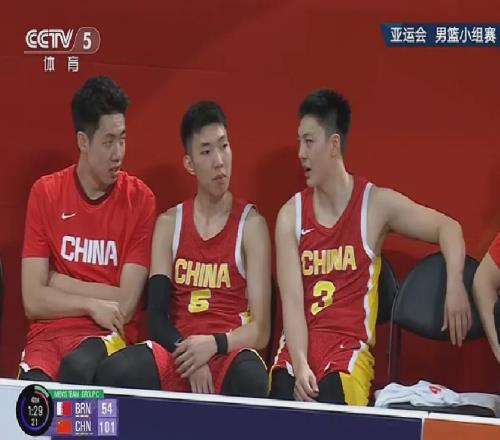 大腿拉伤!亚运会报销啊!中国男篮的首发3号位