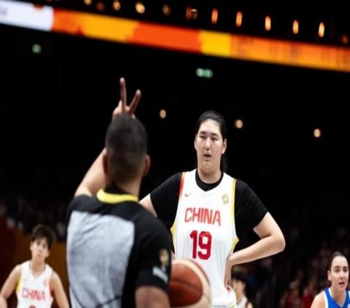 女篮亚运被日本队坑惨了2米26张子宇太难了:东道主只给1米95床睡觉