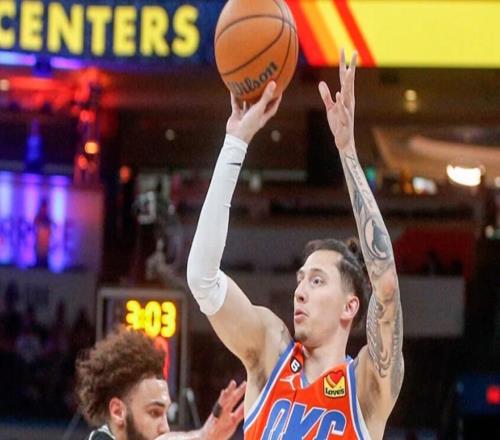 CBA重磅官宣!北京男篮官宣第三名小外援,NBA锋卫摇摆人,三分稳定,进攻能力强,三名外援全部凑齐
