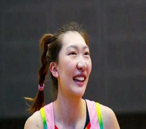 中国女篮官宣重要决定!亚运会12人名单出炉,3大主力遗憾落选