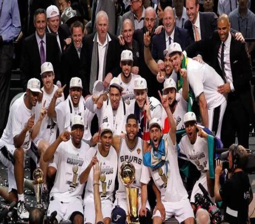 NBA一支球队拿到5冠有多难历史仅5队做到,库里助勇士反超公牛