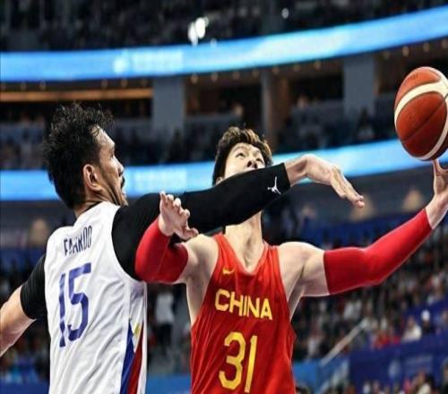 中国男篮传来坏消息!大胜菲律宾后,防守尖兵伤病无缘后续赛事