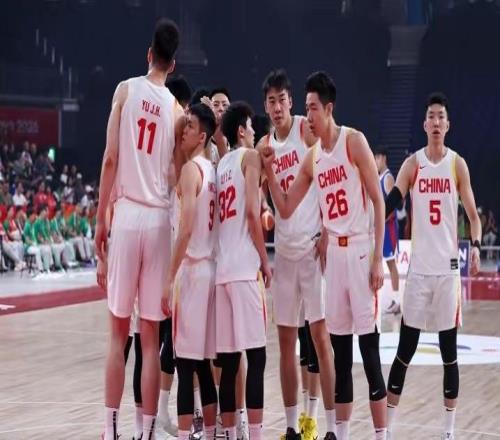 廖三宁狂砍30+7!男篮8778力克沙特阿拉伯,有惊无险进4强!