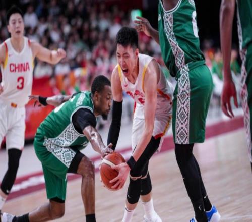 狂轰30分7篮板!廖三宁表现神勇,中国男篮挺进四强