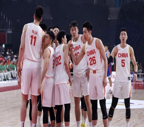 杨毅怼苏群:918中日对决只是普通比赛真清高!出事你从不担责