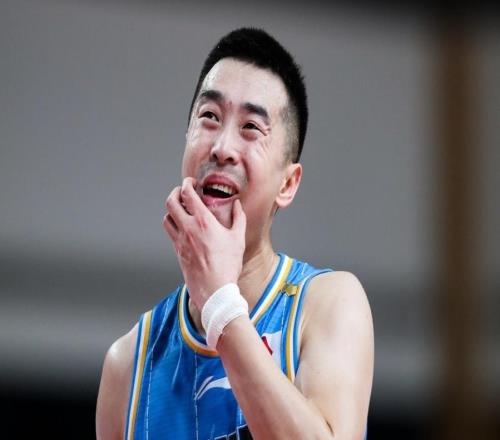 U21赛场明目张胆消极比赛,俩教练被停赛一年,球迷哪壶不开提哪壶