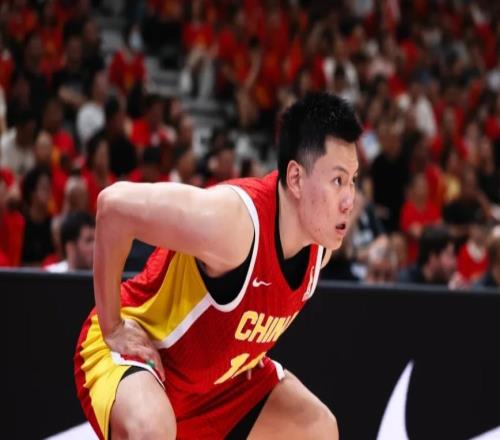 李弘权赵嘉义火线复出!中日大战三位裁判也确定中国男篮冲决赛胜算增加