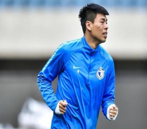 意外!李帅踢左后卫的实力明明是本土前五水平,为何如今无缘国足