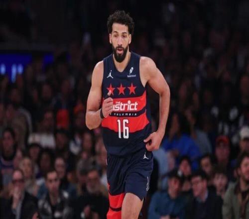 6个赛季拿下1094分!他能在NBA也是神奇....