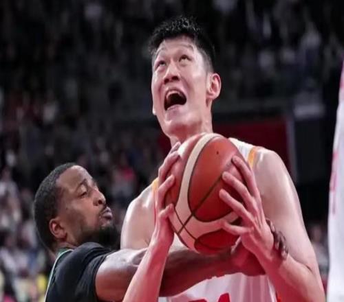 与日本队半决赛,中国男篮需要继续发挥内线优势+后场保持攻击力