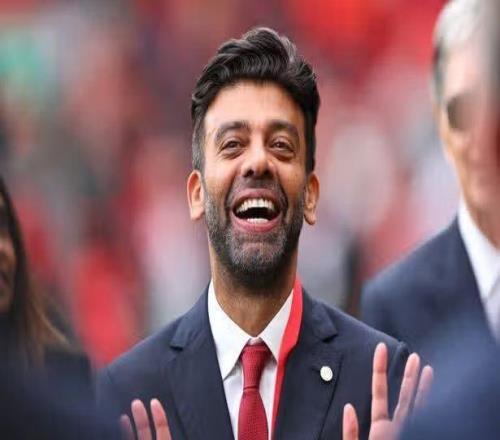 马丁布劳顿:巴蒂亚可能接任利物浦主席
