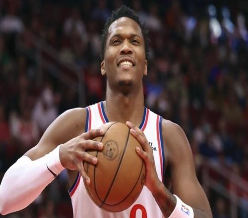 NBA传闻：独行侠、雄鹿加入快船队本尼迪克特马图林争夺战