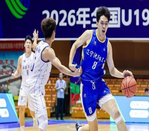 15投狂轰31分10板！辽篮又冒出一个锋线天才：他会是下一个张镇麟吗