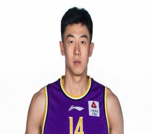 回归首秀大胜18分！状元内线接受现实，最终留队！