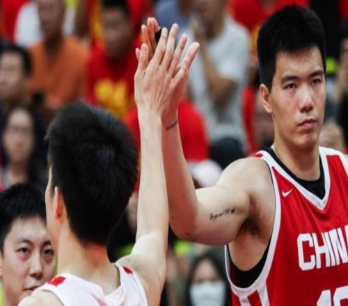2连败！中国男篮无缘16分逆转新西兰廖三宁17分焦泊乔14+7