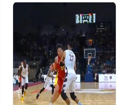 杨瀚森高光一战引美媒热议：球探们没走眼突破赛季增肌后对抗大增