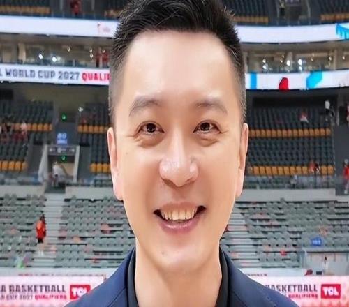 杨鸣：感谢杨瀚森挽救我的解说生涯这是中国男篮非赢不可的比赛