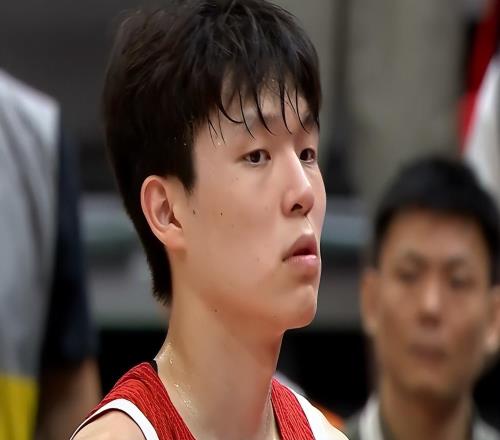 替补给力！中国男篮压制黎巴嫩男篮，杨瀚森无愧NBA球员