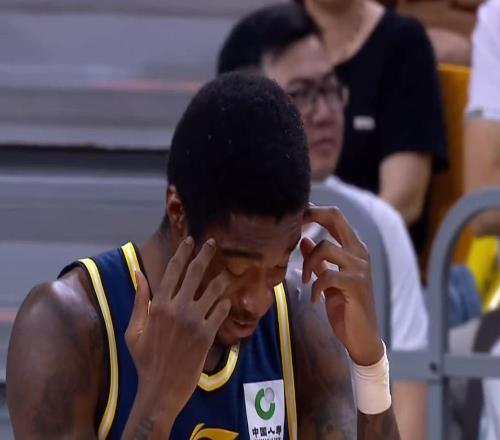 太适合广东队！NBA级内线大杀器有望加盟，宏远将完成截胡