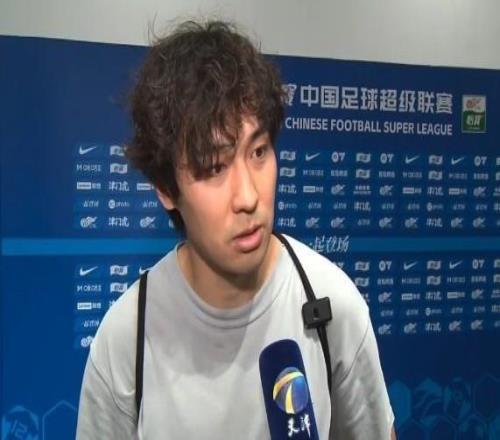 吴兴涵：说实话，进球其实是蒙的我们得对得起这件球衣