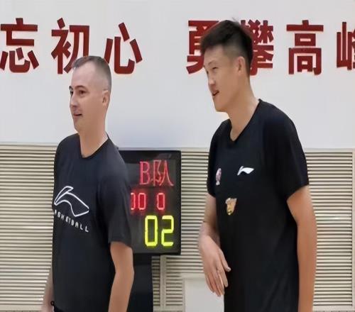 广体不直播！广东首场热身赛开打！新主帅首秀，12人大名单正式出炉