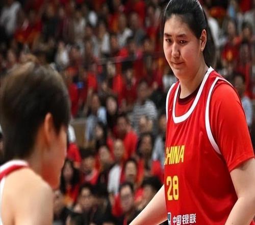 一针见血！女篮20分大胜的5个真相，张子宇立功但暴露一大顽疾