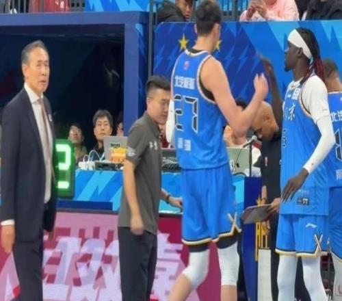 前北京外援奥莫特：某些球队决定由球迷做出所以我现在是自由球员