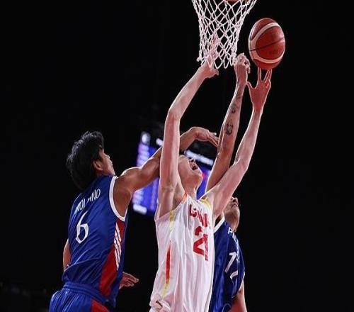 44分大胜菲律宾，中国男篮三连胜晋级亚运会八强