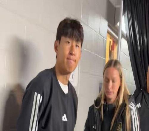 孙兴慜：总能看到印有我名字的热刺球衣，离队时哭了