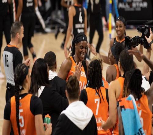 WNBA分析师借NBA全明星赛喊话：女篮该学学文班亚马，去年的比赛太令人失望