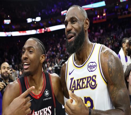 詹姆斯离开湖人转投76人：NBA各队实力榜大洗牌，尼克斯稳居榜首