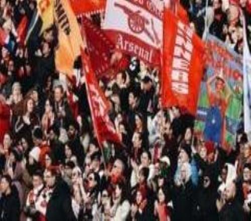 阿森纳女足场均3.4万人，英超8队被碾压，女足凭啥让球迷更上头