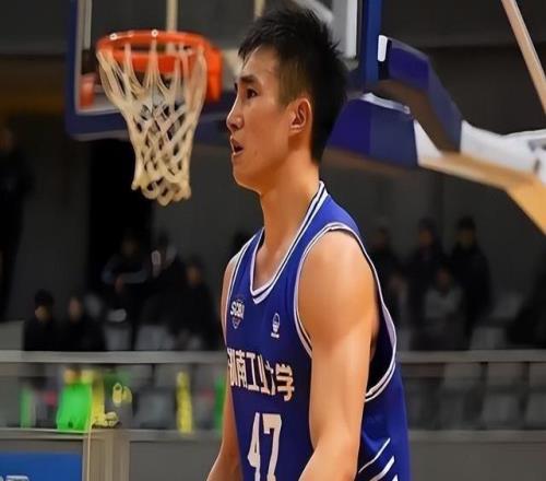 捡漏北控总经理：柳锐本来是前三顺位第8顺位选他不是计划内