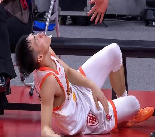 CBA大黑马疯狂抬价！广东最心仪的后卫去向曝光，能换宏远多人