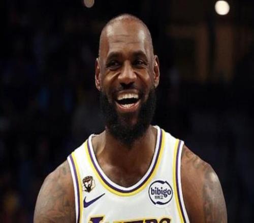 ESPN：快船曾讨论为詹姆斯提供一份金额超过2000万的合同