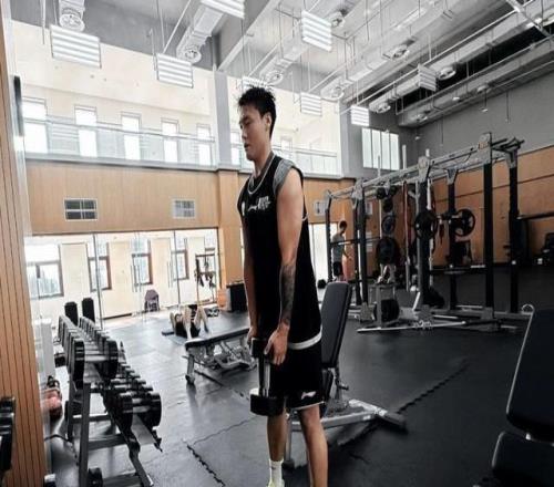 记者：北京正全力求购布朗外援优先续约权希望能拿下这名顶级后卫