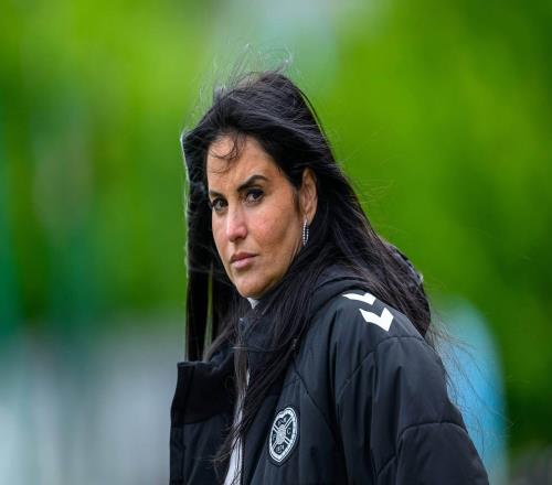 TheAthletic：曼联将任命前哈茨主帅奥利德为女足新教练，周三首次会面