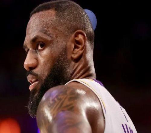 美媒：NBA1000分43000分所有最年轻得分记录都被詹姆斯包圆了