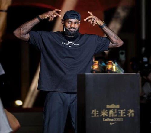 历史独一档！詹姆斯包揽全段得分！！最年轻纪录