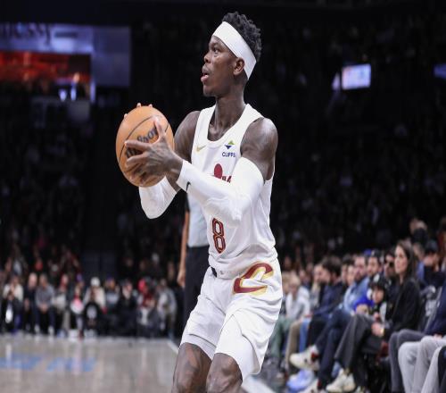 施罗德正式解锁职业生涯第12支NBA球队，德国队领袖化身流浪巨星