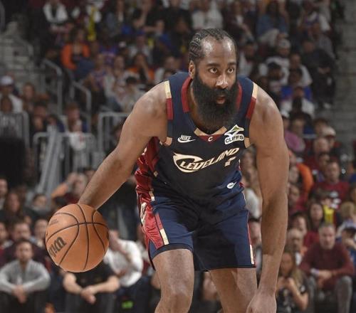 骑士1换1甩施罗德省680万，一人追平NBA历史第2换队纪录，哈登续约稳了